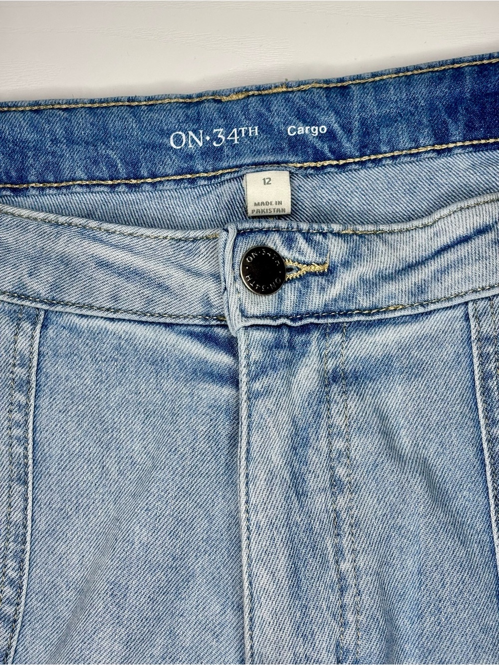 ON 34th High Rise Wide Leg Utility Cargo Jeans Light Wash Denim 12 - Picture 4 of 4
